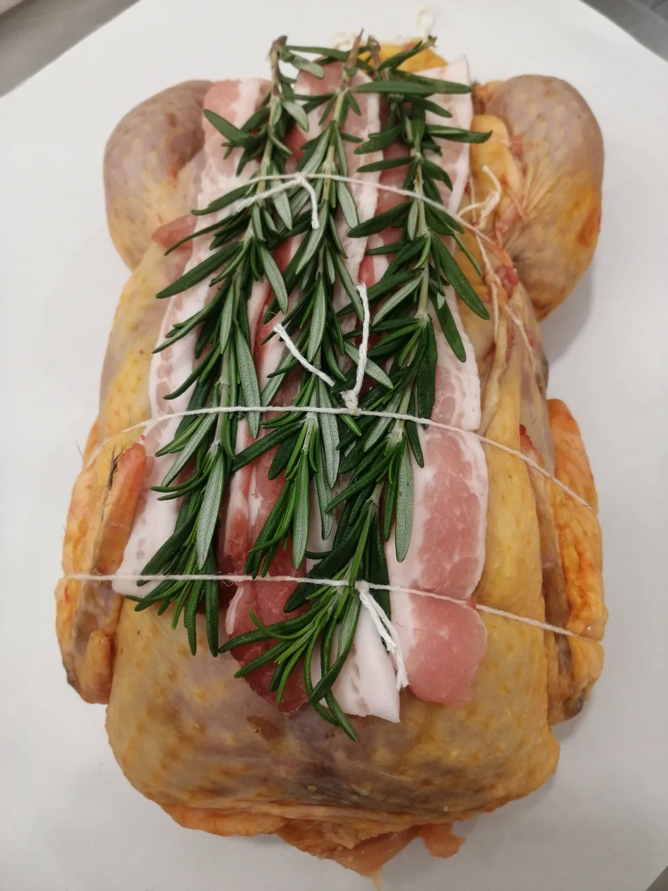 Faraona Ripiena con Prugne, Mele e Castagne 1 Kg